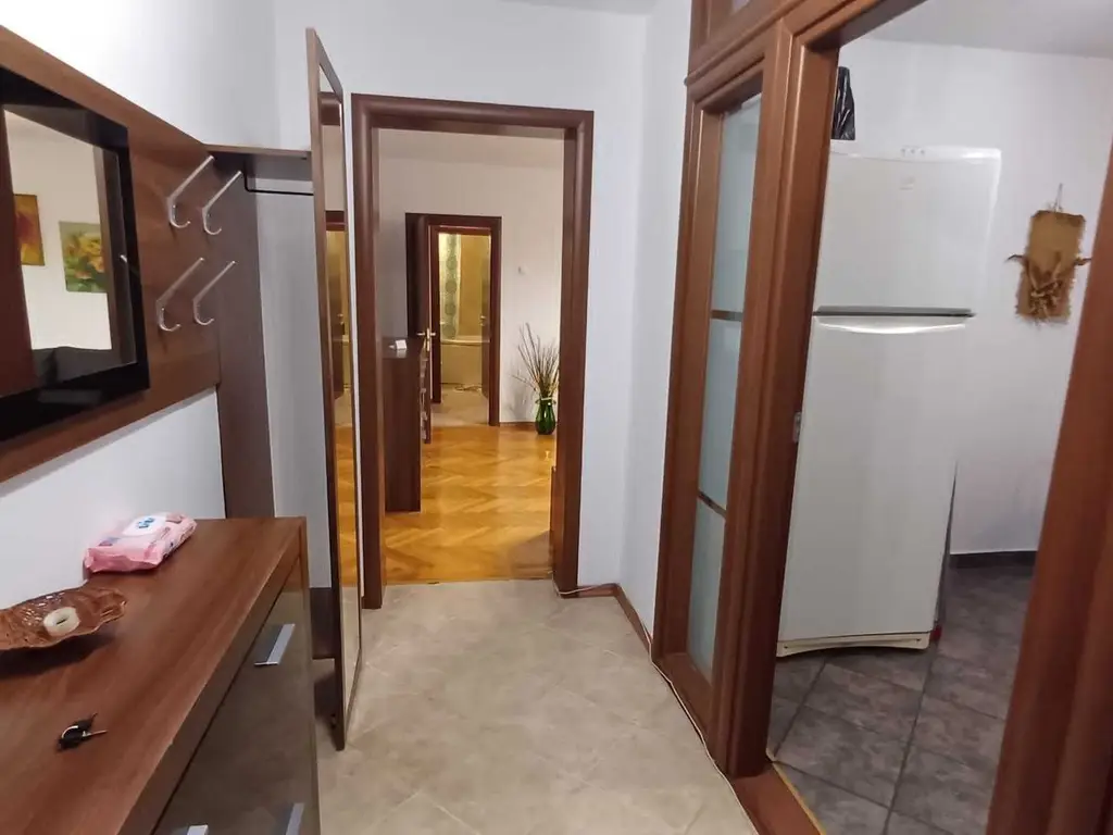 BRASADAS închiriază ap 2 cam etaj 1 Unirii fantani,