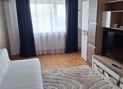 Regim hotelier, 2 camere, Micro 17, 200 lei/noapte