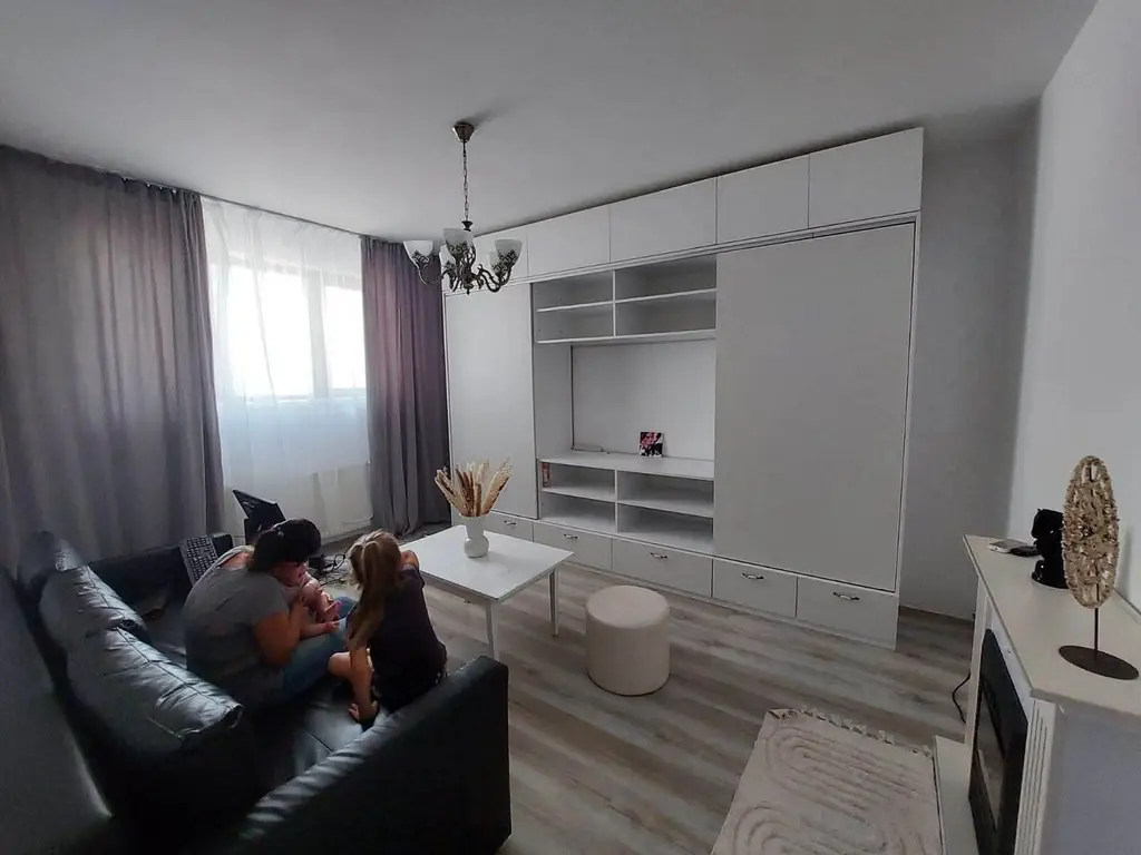 BRASADAS închiriază ap 2 cam la DEMISOL în CONFORT URBAN.