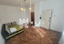 Apartament la casa cu 3 camere si curte Strada Bucegi