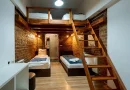 Ag BRASADAS vinde villa cu 20 camere Pta ROMANA.