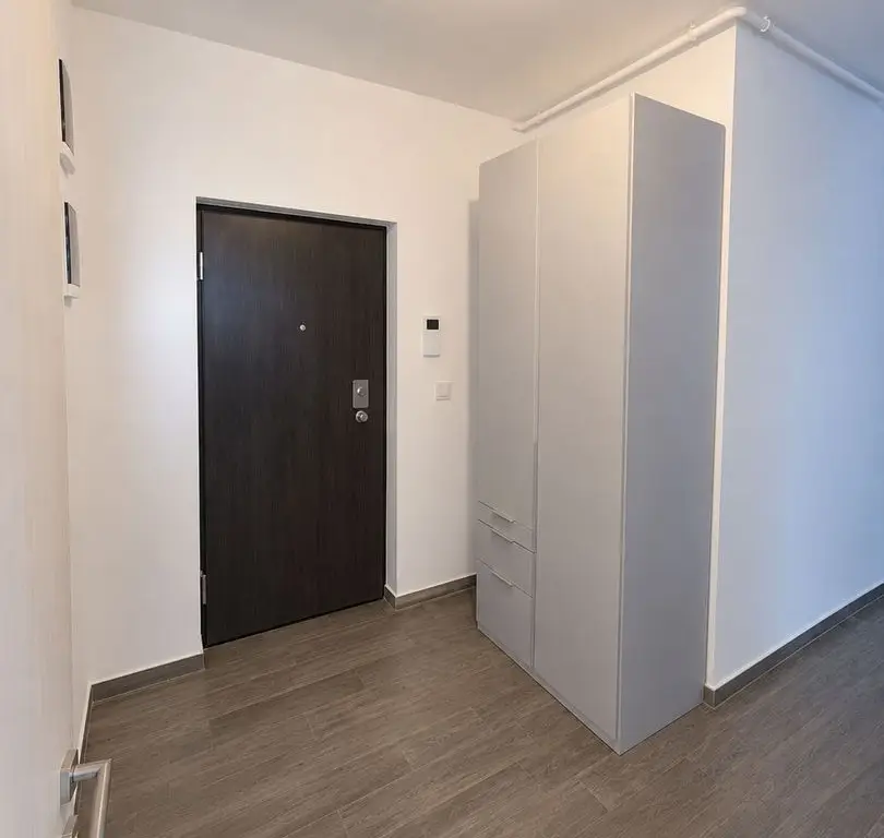 Apartament 2 camere decomandat cu parcare subterană – Complex Iris 7,