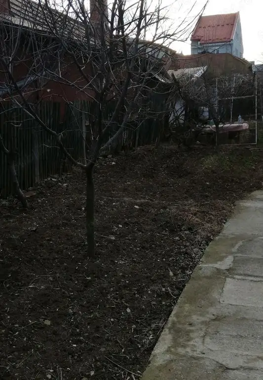 Casa de vânzare cu teren