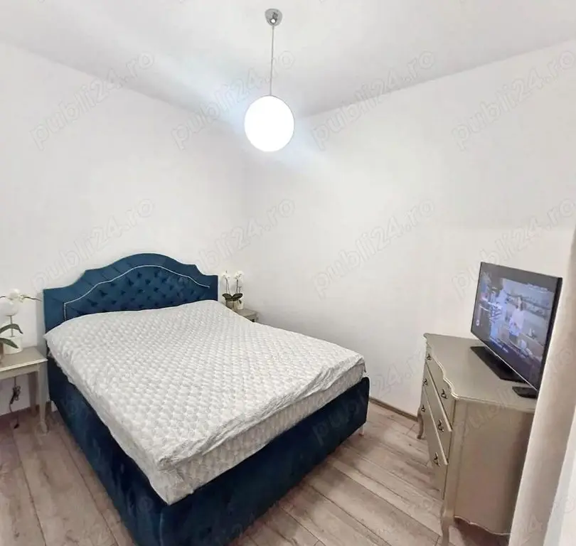 BRASADAS vinde ap 4 cam 130 mp in cladire istorica.