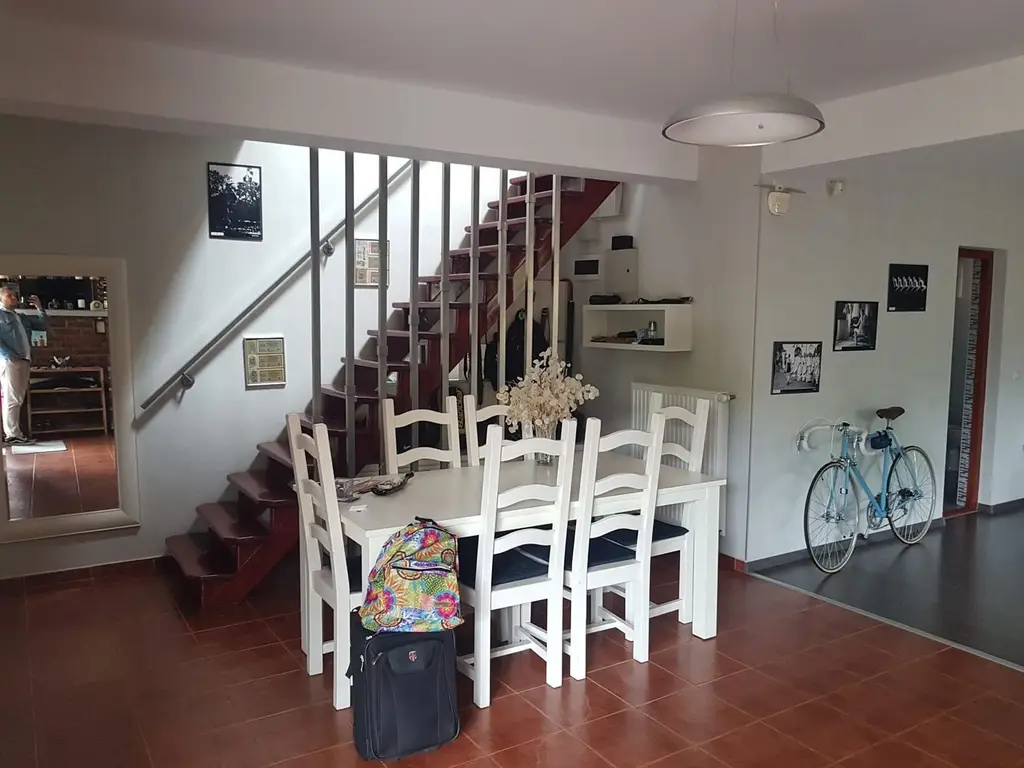 BRASADAS vinde casa individuala in zona Aurel Vlaicu.