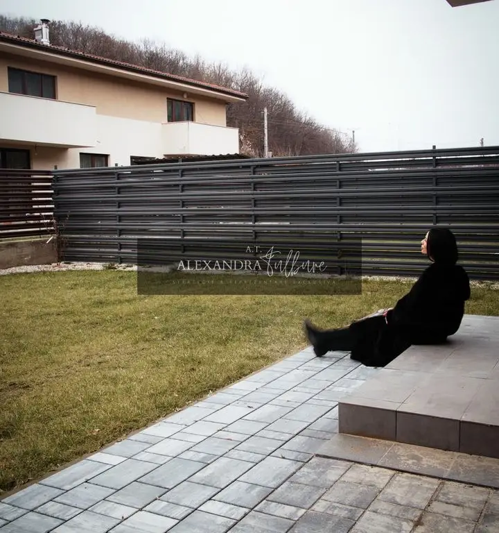 Duplex 4 camere | 120 mp utili | 180 mp curte | P+ET+POD | Floresti