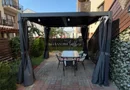 Apartament 3 camere, curte, boxa, parcare, Sub Cetate