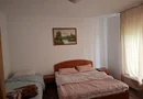 BRASADAS vinde casa individuala 9 cam in Bercu Rosu.