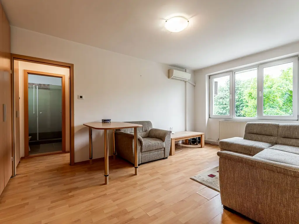 78.900 EURO! Apartament 2 camere, etaj 2, bloc cu lift, Libelula, Arad