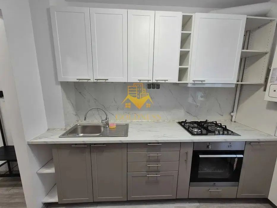2 camere semidecomandate, Prima Inchiriere, Hotel Royal, Gheorgheni