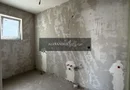 Apartament 3 camere, 2 bai, etaj intermediar, 2 balcoane, Terra