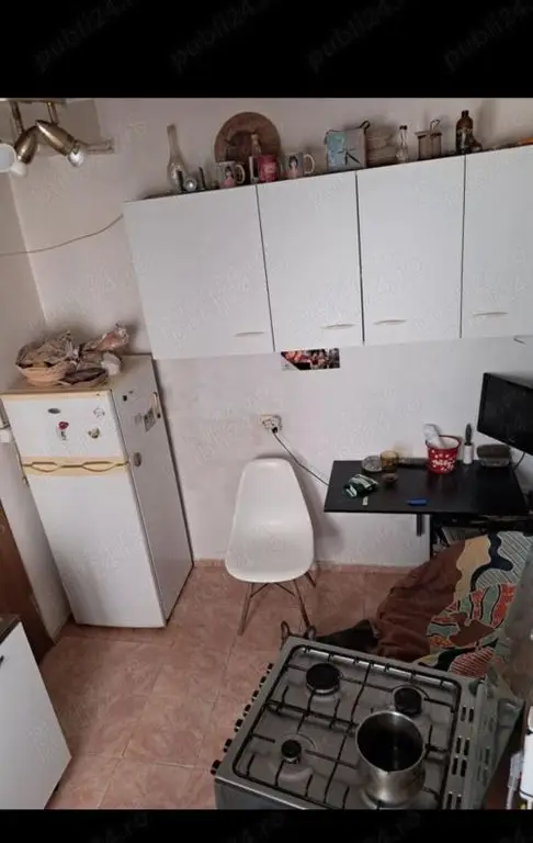 Ag BRASADAS vinde apt 2 et 5/5 cam Unirii, Mitropolie
