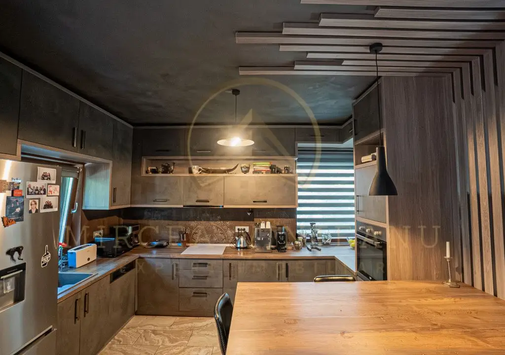 Casa P+1E de vanzare in Mamaia - Tabara Navodari