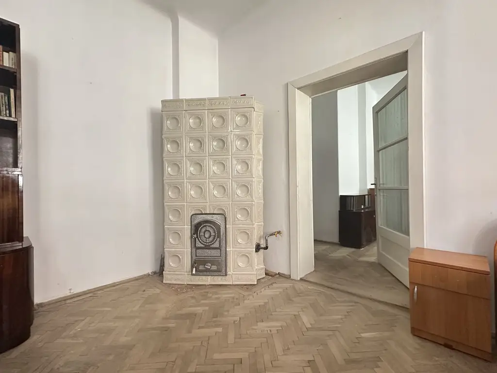 Apartament in casa spațios la doar 5-7 minute de Centrul Istoric