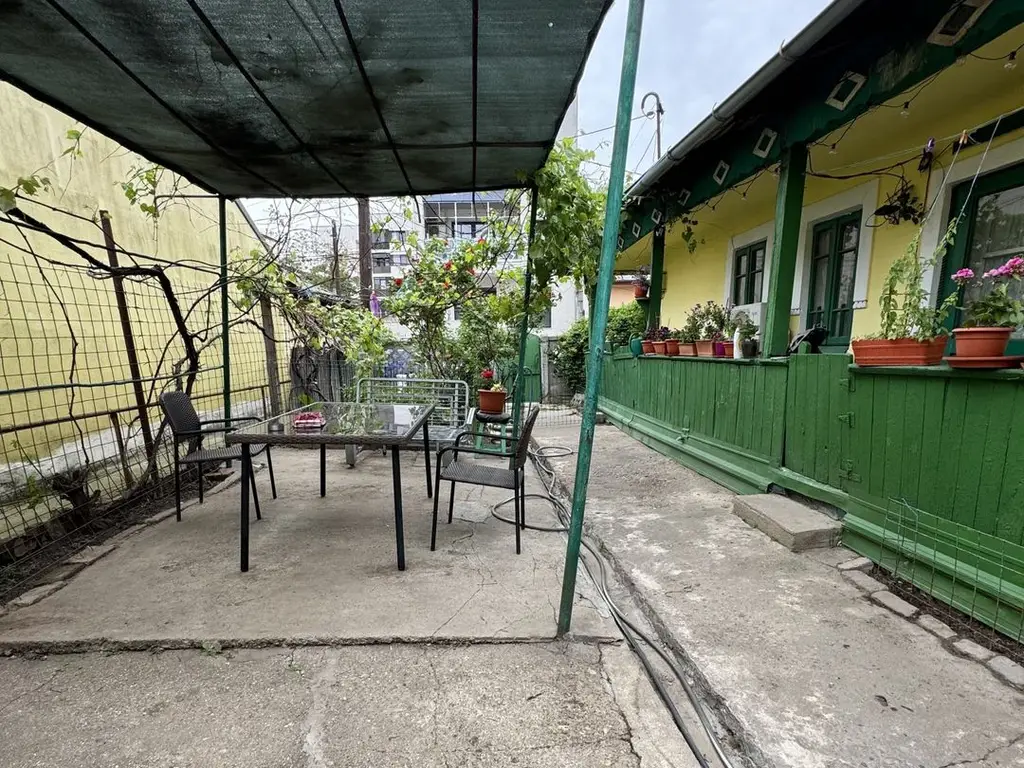Casa cu teren zona Mărțișor langa parc Lumea Copiilor Brâncoveanu