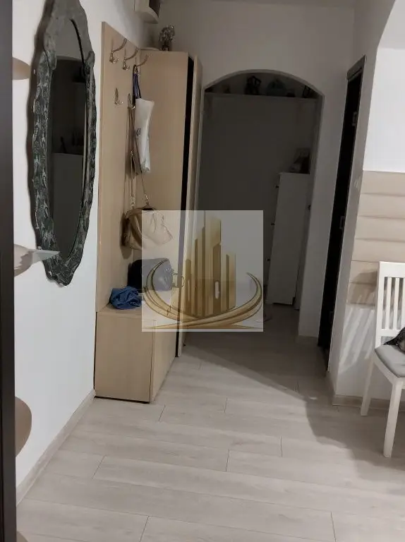 Apartament 3 camere et 2 Lipovei