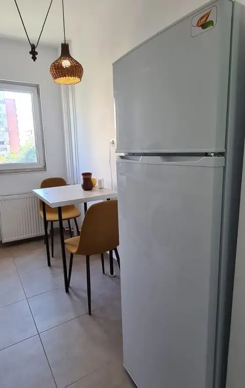 Ag BRASADAS închiriază Ap 2 cam. deosebit Et 6/10 zona TEI.