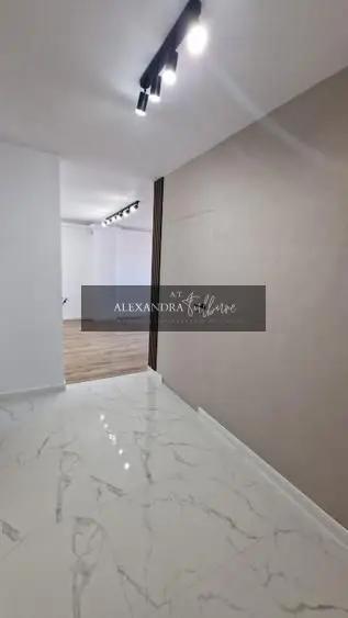 Apartament 2 camere, etaj intermediar, terasa,
