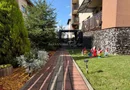Apartament 3 camere, curte, boxa, parcare, Sub Cetate