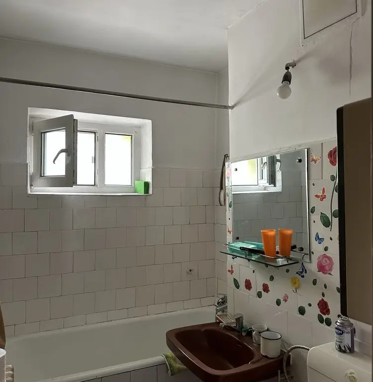 PROPRIETAR VÂND Apartament Zona Mega  Mall