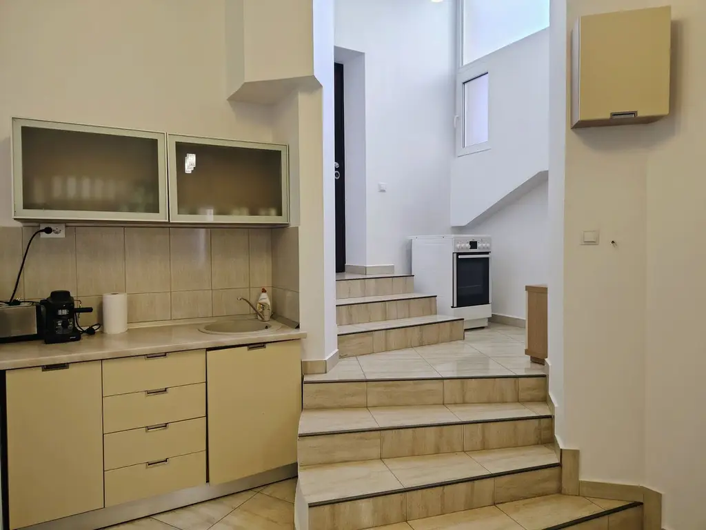 Apartament 2 camere Parc Traian , 400 E neg. Comision 50%