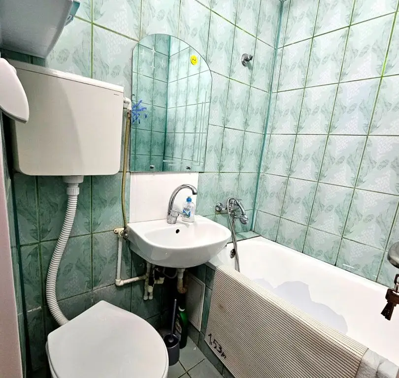 De vanzare apartament cu o camera, zona Reno - Doja, parter, 46.500 euro