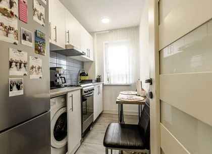 Apartament la etajul 3 cu 2 camere la cheie in zona Romanilor
