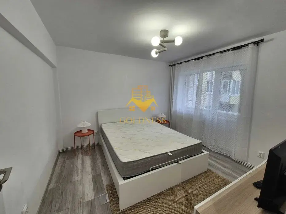 2 camere semidecomandate, Prima Inchiriere, Hotel Royal, Gheorgheni