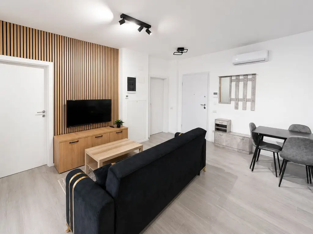 Inchiriez apartament 2 camera -zona Torontalului