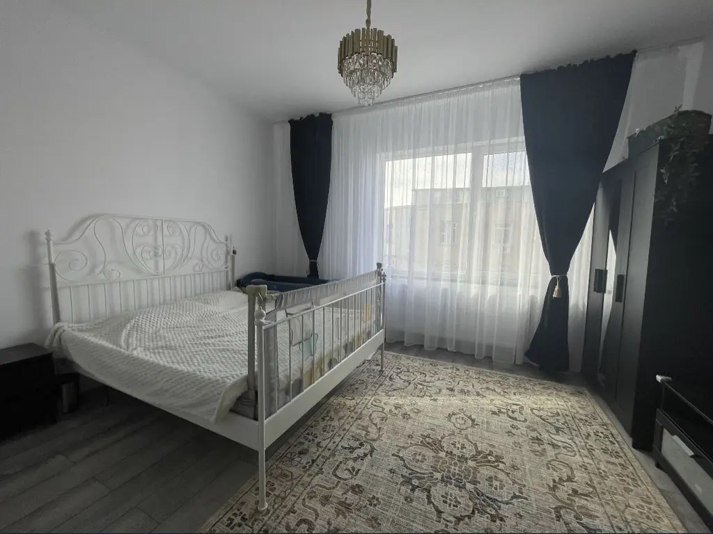 Centru Antoniadis Stefan cel Mare ap 3 camere