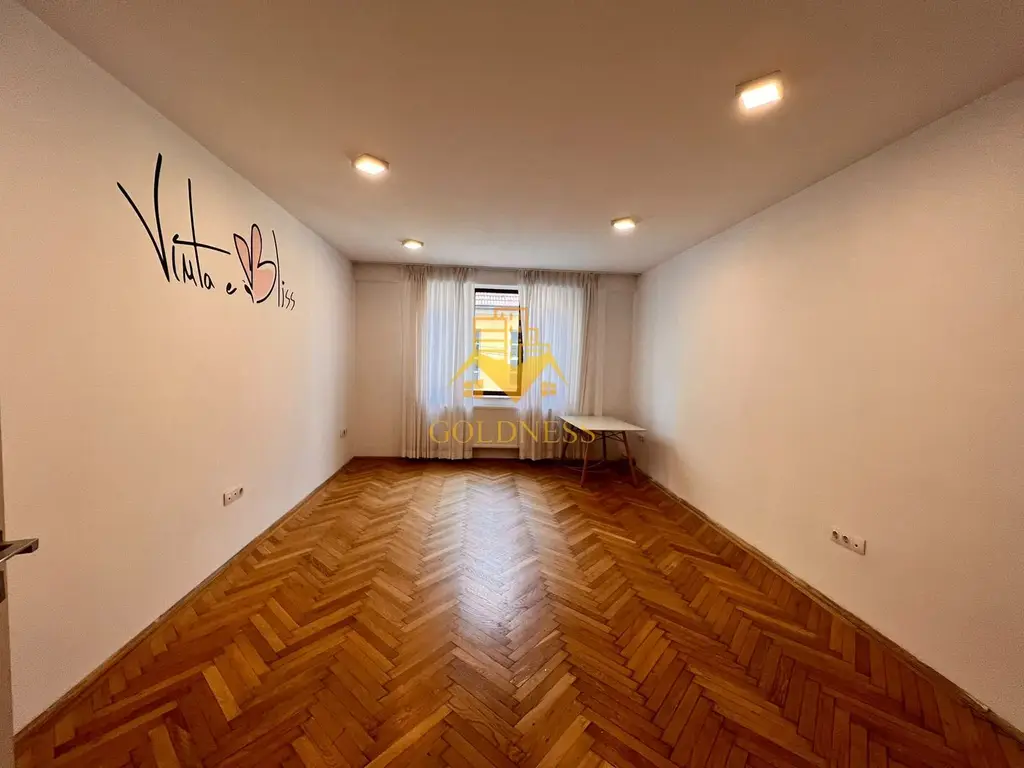 Spatiu birou/aparatament, 3 camere, decomandate, Eroilor Zona Teatru