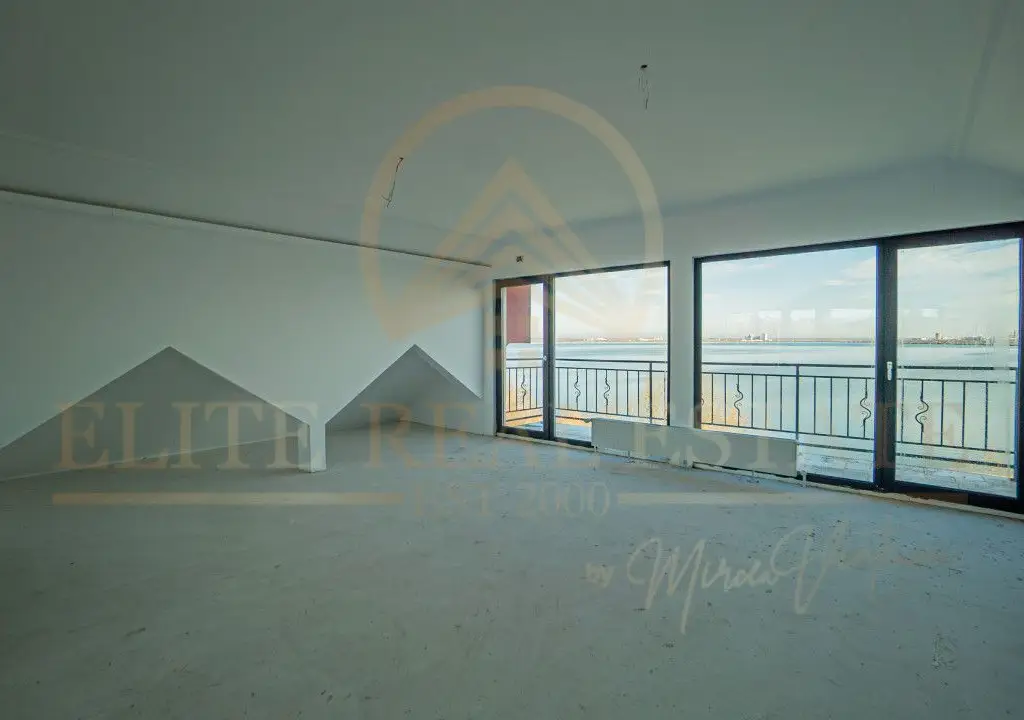Năvodari - Casă exclusivistă cu ponton privat – Primul rând la lac
