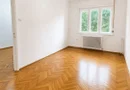 Apartament spațios cu 3 camere, 87 mp utili, 2 garaje, etaj 1 la casă