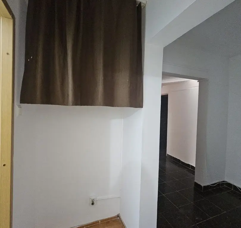 INCHIRIERE APARTAMENT 4 CAMERE | PARTER