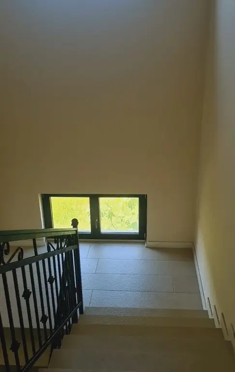 De închiriat apartament 2 camere – Dumbrăvița (la intrare)
