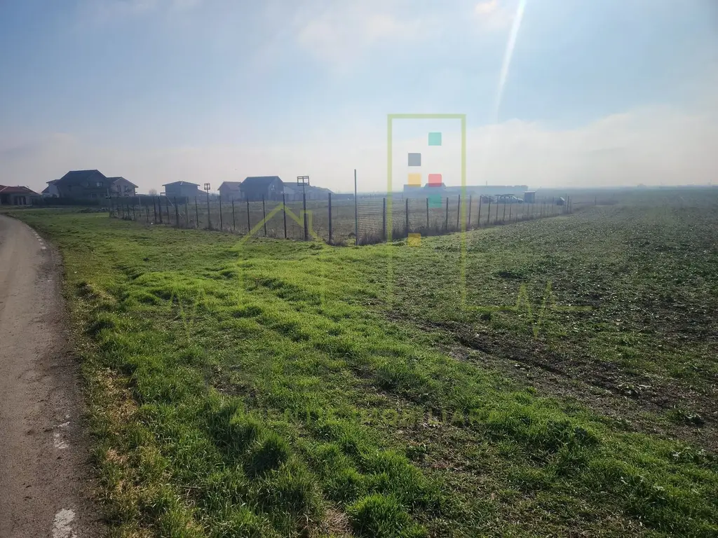 Teren agricol in intravilanul comunei Sacalaz.