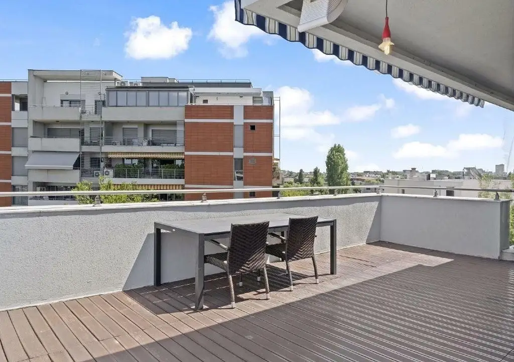 4 Camere Green Lake Sisesti Penthouse