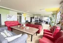 Cladire birouri - spațiu comercial cu parcări în incintă privată