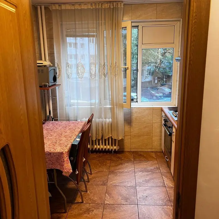 Dristor - Inchirierez apartament 3 camere
