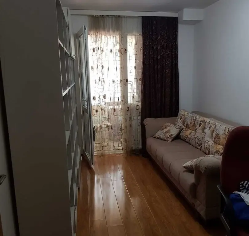 Proprietar vând apartament de 4 camere, zona Colentina - Fundeni
