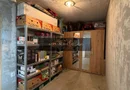 Apartament 3 camere, curte, boxa, parcare, Sub Cetate