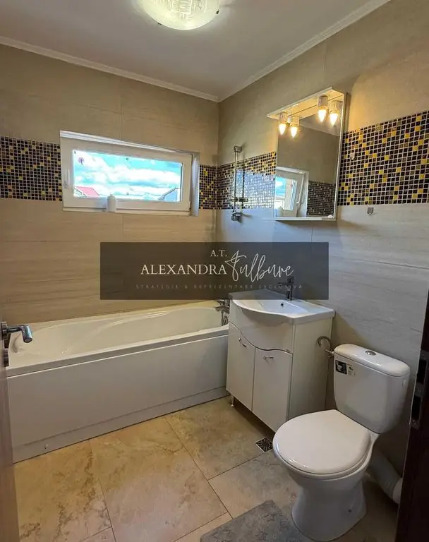Apartament 2 camere decomandate, balcon, etaj intermediar, parcare