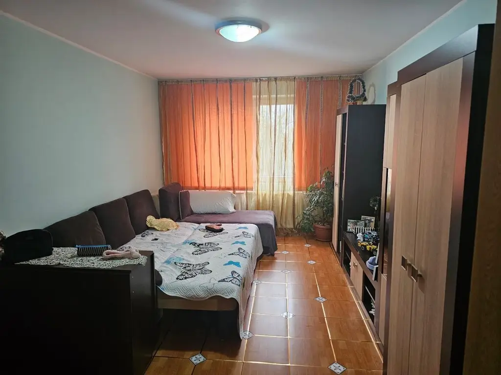 Vând apartament 3 camere