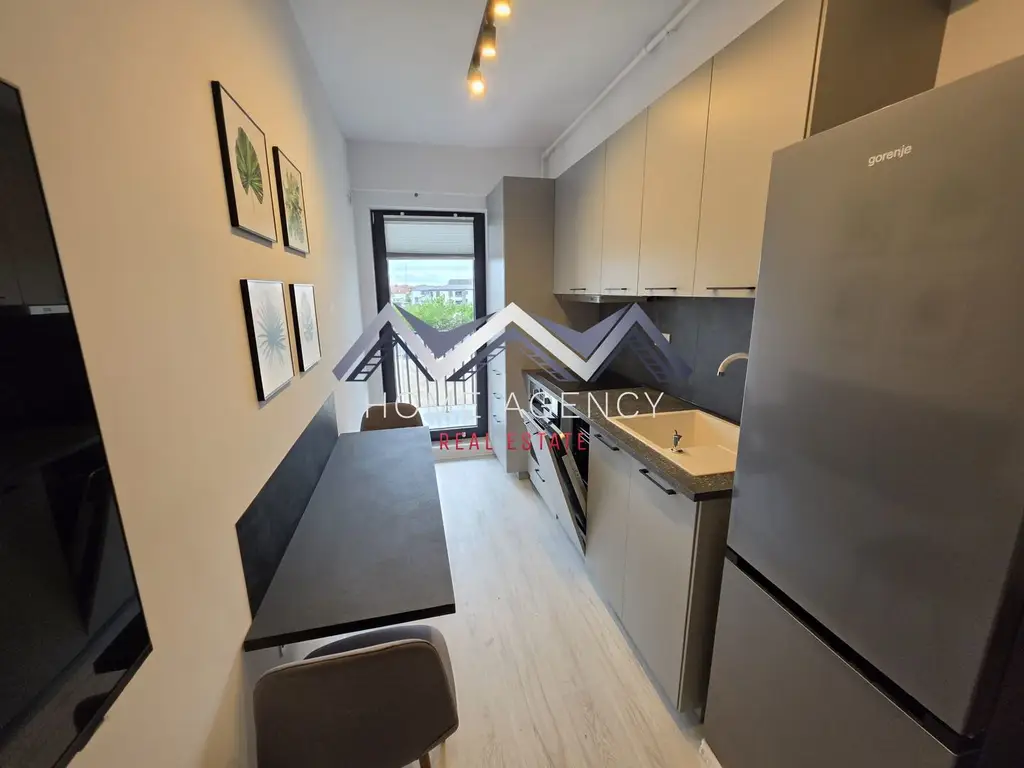 Studio | Otopeni central | prima închiriere