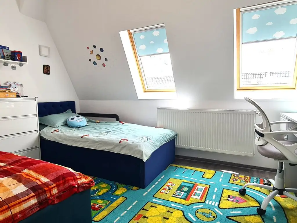 Casa mobilata si utilata in Cartier Izvor Tarlungeni Brasov