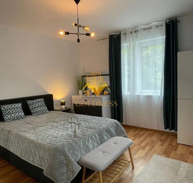2 camere open space, Modern, Parcare, Zona Lombului, Dambul Rotund