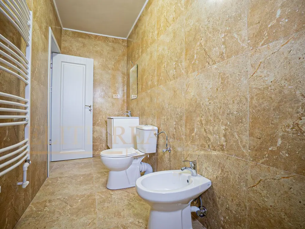 Casă de vânzare în Mamaia Nord – ideală pentru locuit sau investiție
