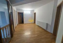 Casa/Spatiu de birou,Andrei Muresanu, 9 Camere,10 Parcari,Curte 2000mp
