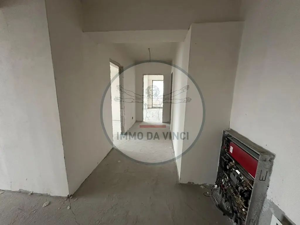 Penthouse West Tower