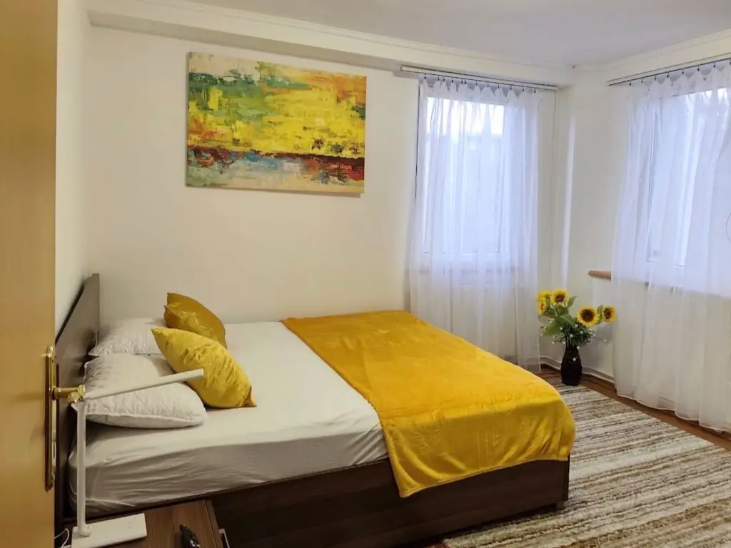 Apartament decomandat de închiriat 85 mp finisaje moderne etaj 7 Griviței